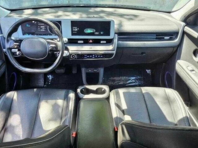 Чорний Хендай Ioniq, об'ємом двигуна 0 л та пробігом 22 тис. км за 30000 $, фото 8 на Automoto.ua