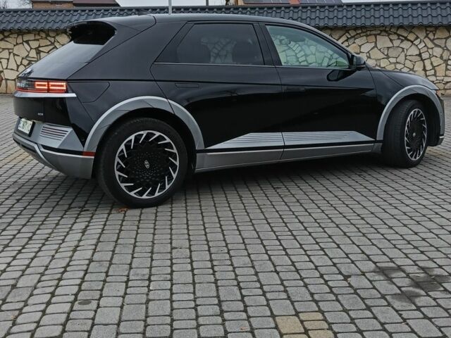 Черный Хендай Ioniq, объемом двигателя 0 л и пробегом 33 тыс. км за 617 $, фото 3 на Automoto.ua