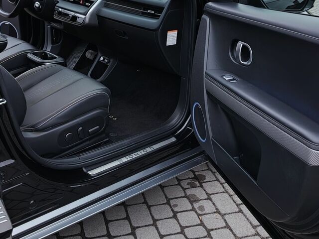 Черный Хендай Ioniq, объемом двигателя 0 л и пробегом 33 тыс. км за 617 $, фото 17 на Automoto.ua