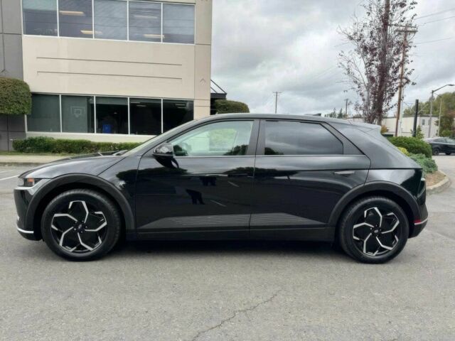 Черный Хендай Ioniq, объемом двигателя 0 л и пробегом 14 тыс. км за 14800 $, фото 3 на Automoto.ua