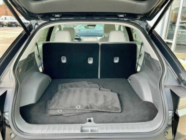 Чорний Хендай Ioniq, об'ємом двигуна 0 л та пробігом 20 тис. км за 18000 $, фото 6 на Automoto.ua