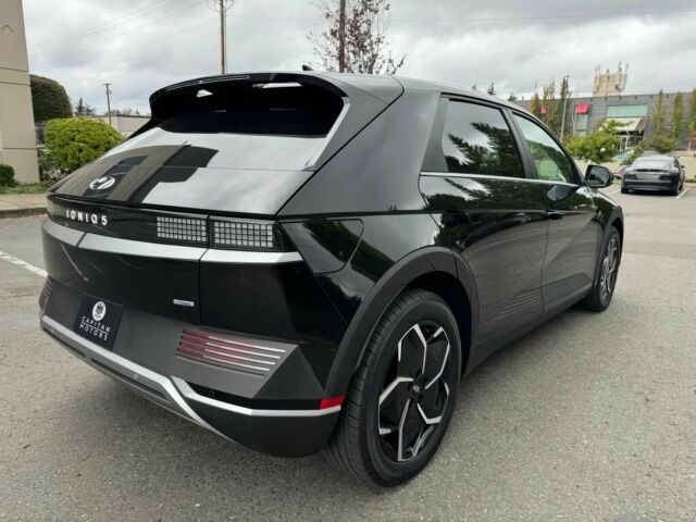 Черный Хендай Ioniq, объемом двигателя 0 л и пробегом 24 тыс. км за 9800 $, фото 6 на Automoto.ua