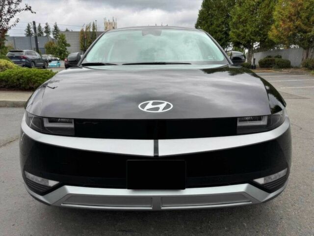 Черный Хендай Ioniq, объемом двигателя 0 л и пробегом 14 тыс. км за 14800 $, фото 1 на Automoto.ua
