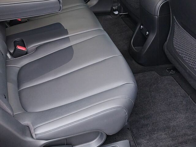 Черный Хендай Ioniq, объемом двигателя 0 л и пробегом 33 тыс. км за 617 $, фото 16 на Automoto.ua