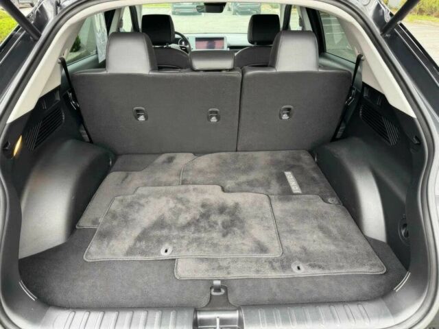 Черный Хендай Ioniq, объемом двигателя 0 л и пробегом 14 тыс. км за 14800 $, фото 13 на Automoto.ua