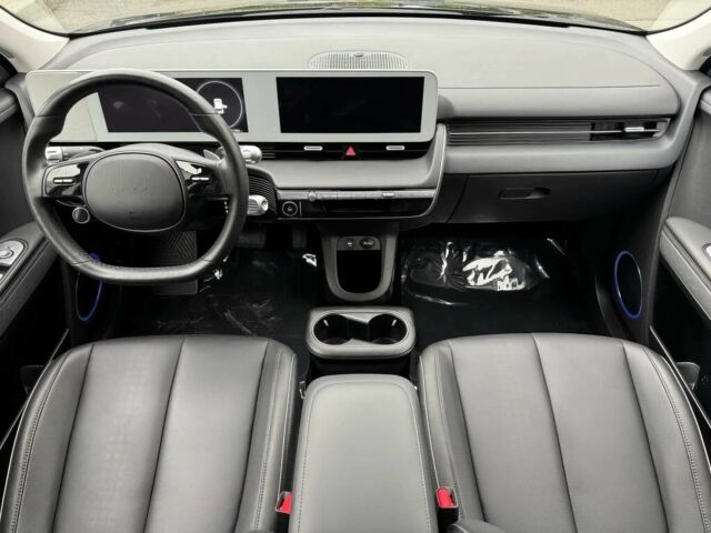 Черный Хендай Ioniq, объемом двигателя 0 л и пробегом 24 тыс. км за 9800 $, фото 10 на Automoto.ua