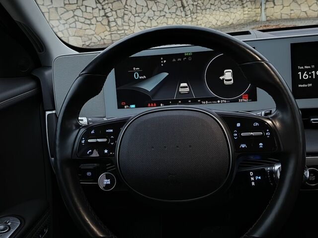 Черный Хендай Ioniq, объемом двигателя 0 л и пробегом 33 тыс. км за 617 $, фото 20 на Automoto.ua