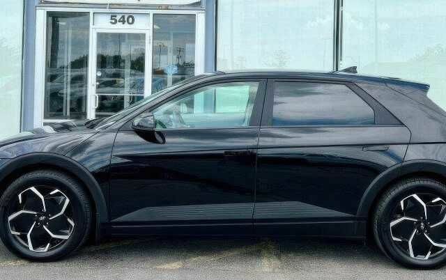 Чорний Хендай Ioniq, об'ємом двигуна 0 л та пробігом 20 тис. км за 18000 $, фото 2 на Automoto.ua