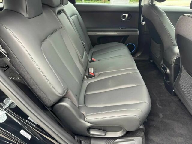 Черный Хендай Ioniq, объемом двигателя 0 л и пробегом 24 тыс. км за 9800 $, фото 11 на Automoto.ua