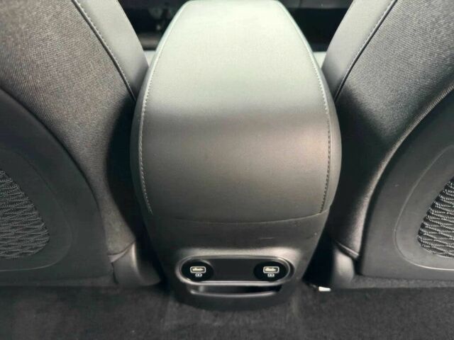 Черный Хендай Ioniq, объемом двигателя 0 л и пробегом 14 тыс. км за 14800 $, фото 10 на Automoto.ua