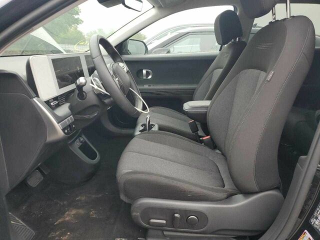 Черный Хендай Ioniq, объемом двигателя 0 л и пробегом 45 тыс. км за 9900 $, фото 6 на Automoto.ua