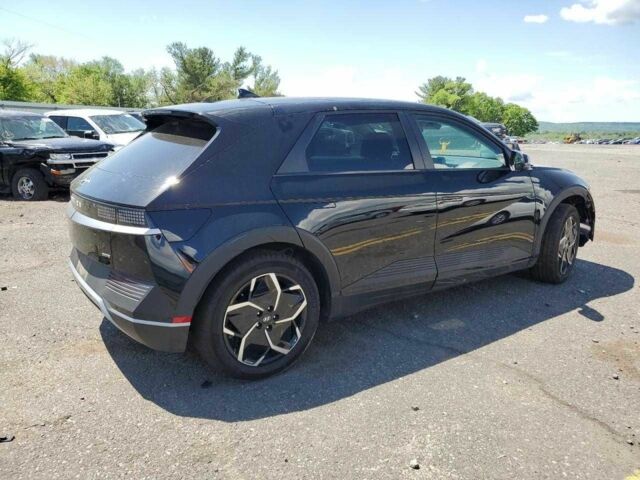 Черный Хендай Ioniq, объемом двигателя 0 л и пробегом 45 тыс. км за 9900 $, фото 2 на Automoto.ua