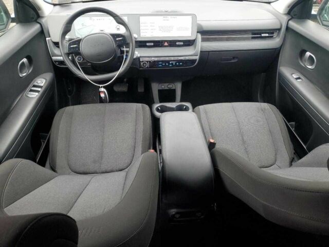 Черный Хендай Ioniq, объемом двигателя 0 л и пробегом 45 тыс. км за 9900 $, фото 7 на Automoto.ua