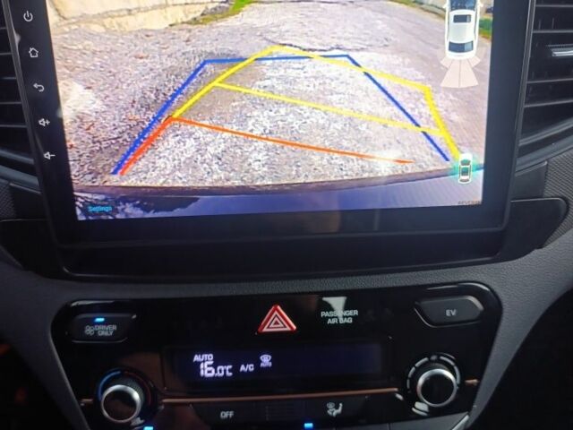 Черный Хендай Ioniq, объемом двигателя 0 л и пробегом 91 тыс. км за 13100 $, фото 6 на Automoto.ua