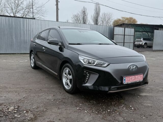 Чорний Хендай Ioniq, об'ємом двигуна 0 л та пробігом 141 тис. км за 11400 $, фото 1 на Automoto.ua