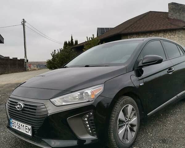 Черный Хендай Ioniq, объемом двигателя 1.58 л и пробегом 41 тыс. км за 15000 $, фото 10 на Automoto.ua