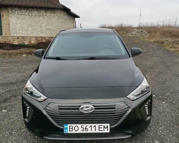 Черный Хендай Ioniq, объемом двигателя 1.58 л и пробегом 41 тыс. км за 15000 $, фото 1 на Automoto.ua