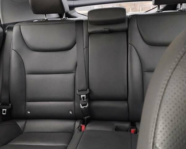 Черный Хендай Ioniq, объемом двигателя 0 л и пробегом 113 тыс. км за 14600 $, фото 14 на Automoto.ua