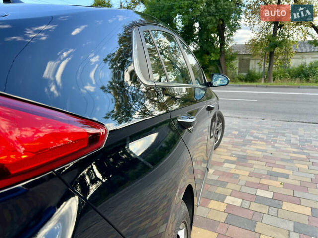 Чорний Хендай Ioniq, об'ємом двигуна 0 л та пробігом 94 тис. км за 13890 $, фото 22 на Automoto.ua