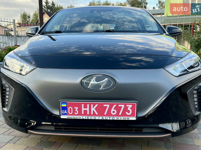 Чорний Хендай Ioniq, об'ємом двигуна 0 л та пробігом 94 тис. км за 13890 $, фото 4 на Automoto.ua