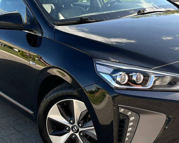 Черный Хендай Ioniq, объемом двигателя 0 л и пробегом 111 тыс. км за 12900 $, фото 7 на Automoto.ua
