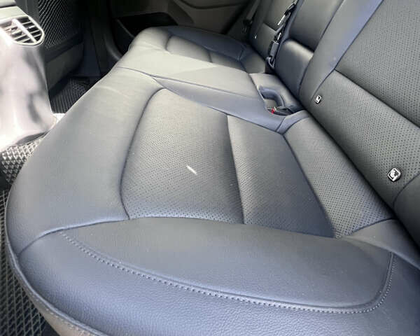 Чорний Хендай Ioniq, об'ємом двигуна 0 л та пробігом 71 тис. км за 15900 $, фото 13 на Automoto.ua