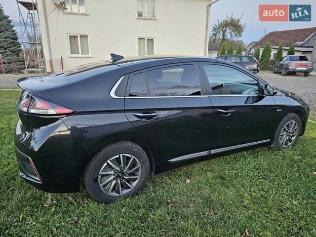 Черный Хендай Ioniq, объемом двигателя 0 л и пробегом 180 тыс. км за 14300 $, фото 41 на Automoto.ua