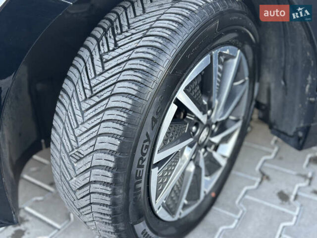 Черный Хендай Ioniq, объемом двигателя 0 л и пробегом 158 тыс. км за 15450 $, фото 40 на Automoto.ua