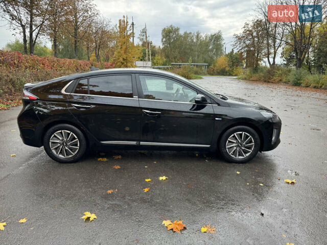 Хендай Ioniq 2020 у Луцьку на Automoto.ua Чорний Хендай Ioniq, об'ємом двигуна 0 л та пробігом 70 тис. км за 14900 $, фото 3 на Automoto.ua