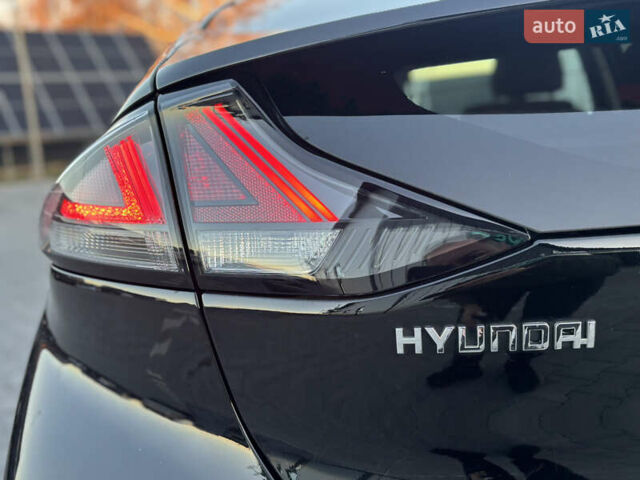 Черный Хендай Ioniq, объемом двигателя 0 л и пробегом 158 тыс. км за 15450 $, фото 39 на Automoto.ua