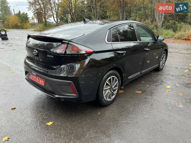 Хендай Ioniq 2020 у Луцьку на Automoto.ua Чорний Хендай Ioniq, об'ємом двигуна 0 л та пробігом 70 тис. км за 14900 $, фото 4 на Automoto.ua