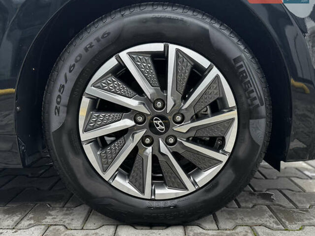 Черный Хендай Ioniq, объемом двигателя 0 л и пробегом 47 тыс. км за 16100 $, фото 56 на Automoto.ua