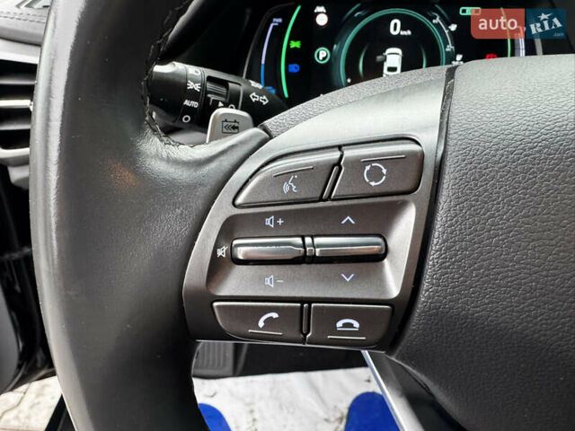 Черный Хендай Ioniq, объемом двигателя 0 л и пробегом 47 тыс. км за 16100 $, фото 28 на Automoto.ua