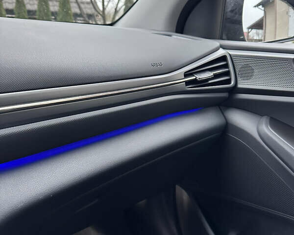 Черный Хендай Ioniq, объемом двигателя 0 л и пробегом 119 тыс. км за 15999 $, фото 20 на Automoto.ua