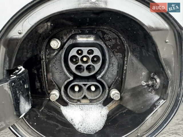 Черный Хендай Ioniq, объемом двигателя 0 л и пробегом 47 тыс. км за 16100 $, фото 51 на Automoto.ua