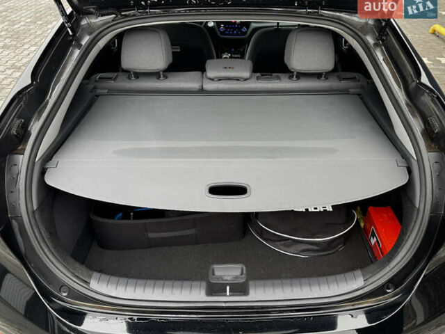 Черный Хендай Ioniq, объемом двигателя 0 л и пробегом 47 тыс. км за 16100 $, фото 39 на Automoto.ua