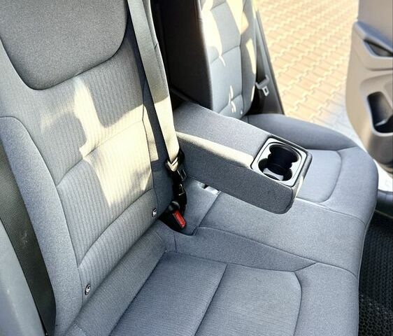 Черный Хендай Ioniq, объемом двигателя 0 л и пробегом 41 тыс. км за 16496 $, фото 18 на Automoto.ua