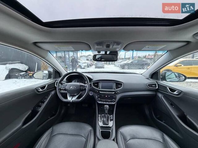 Коричневий Хендай Ioniq, об'ємом двигуна 1.6 л та пробігом 130 тис. км за 8800 $, фото 3 на Automoto.ua