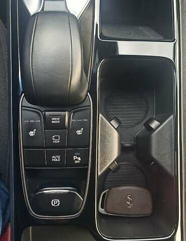 Коричневый Хендай Ioniq, объемом двигателя 0 л и пробегом 87 тыс. км за 15000 $, фото 22 на Automoto.ua