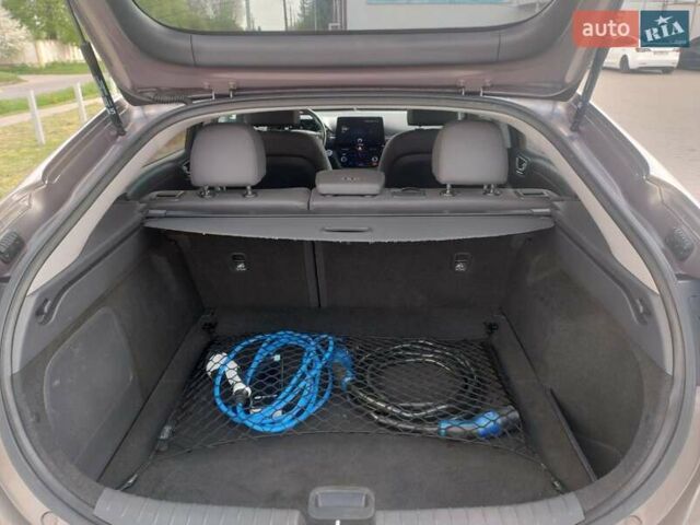 Коричневый Хендай Ioniq, объемом двигателя 0 л и пробегом 136 тыс. км за 15700 $, фото 22 на Automoto.ua