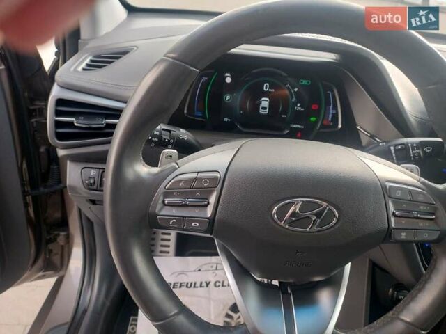 Коричневый Хендай Ioniq, объемом двигателя 0 л и пробегом 136 тыс. км за 15700 $, фото 23 на Automoto.ua