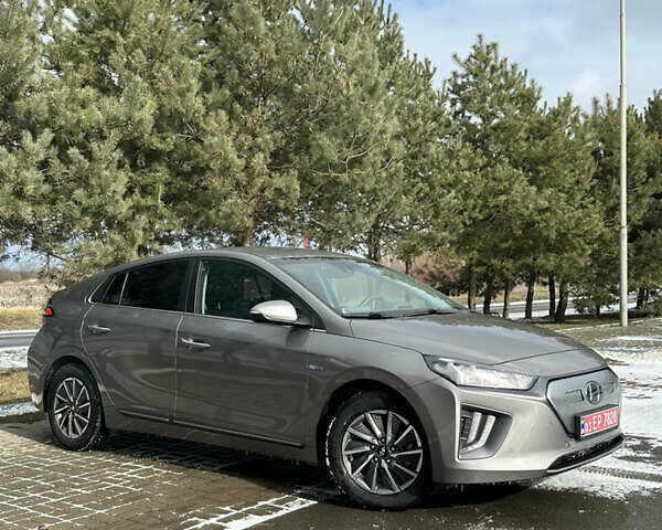 Коричневий Хендай Ioniq, об'ємом двигуна 0 л та пробігом 68 тис. км за 15200 $, фото 5 на Automoto.ua