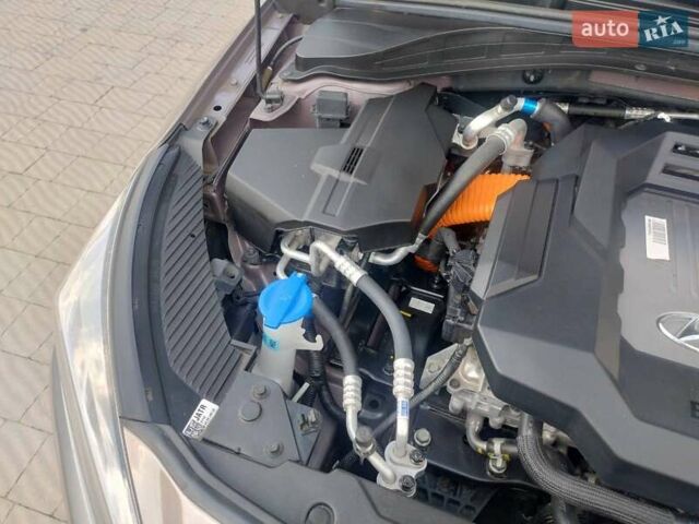 Коричневый Хендай Ioniq, объемом двигателя 0 л и пробегом 136 тыс. км за 15700 $, фото 42 на Automoto.ua