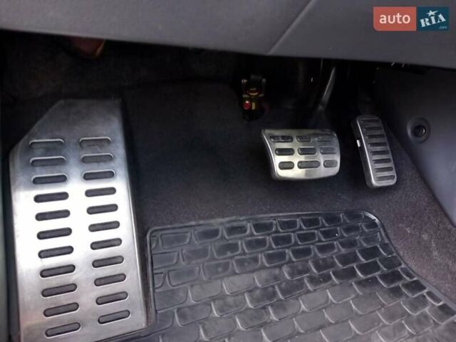 Червоний Хендай Ioniq, об'ємом двигуна 0 л та пробігом 53 тис. км за 14800 $, фото 23 на Automoto.ua