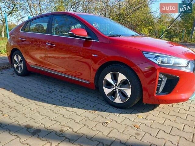 Червоний Хендай Ioniq, об'ємом двигуна 0 л та пробігом 53 тис. км за 14800 $, фото 3 на Automoto.ua