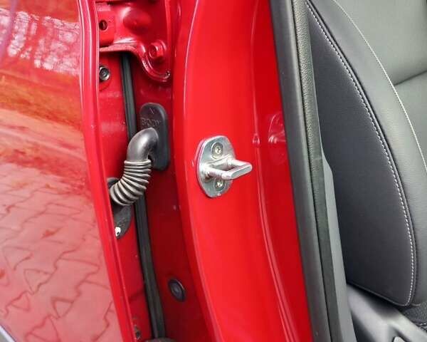 Червоний Хендай Ioniq, об'ємом двигуна 0 л та пробігом 53 тис. км за 14800 $, фото 14 на Automoto.ua