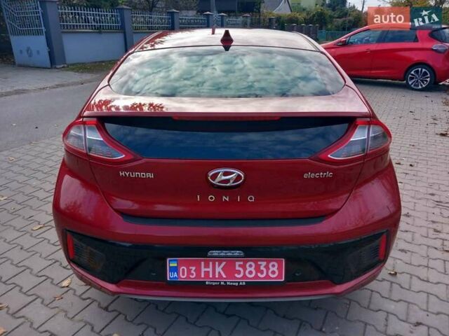 Червоний Хендай Ioniq, об'ємом двигуна 0 л та пробігом 53 тис. км за 14800 $, фото 7 на Automoto.ua