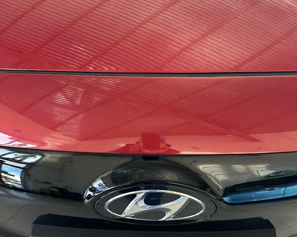 Красный Хендай Ioniq, объемом двигателя 0 л и пробегом 120 тыс. км за 11900 $, фото 19 на Automoto.ua