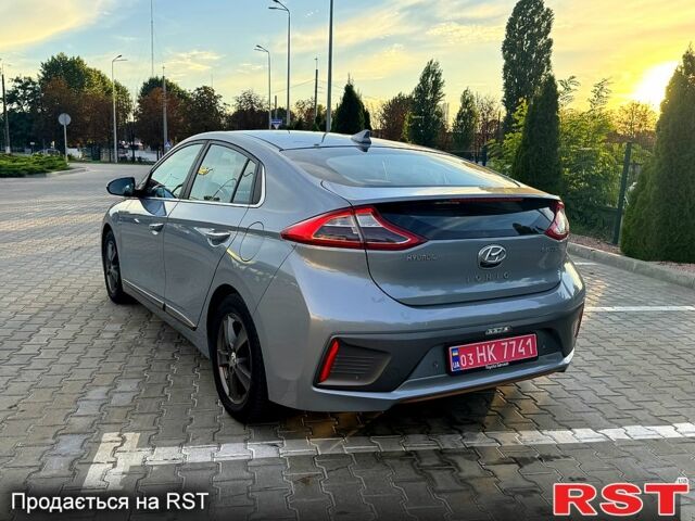 Хендай Ioniq, объемом двигателя 70 л и пробегом 121 тыс. км за 12100 $, фото 3 на Automoto.ua