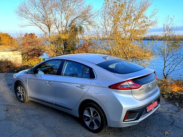 Хендай Ioniq, объемом двигателя 0 л и пробегом 178 тыс. км за 15500 $, фото 1 на Automoto.ua